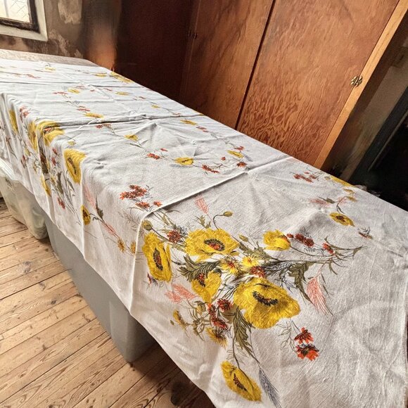 Polish Linen Floral Tablecloth Made in Poland - Picture 1 of 8